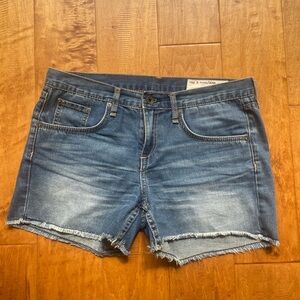 Rag & Bone Blue Jean Shorts Sz 28